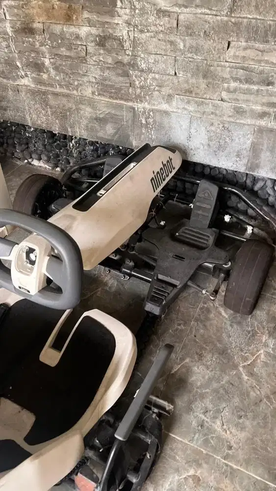 NINEBOT SEGWAY GO KART