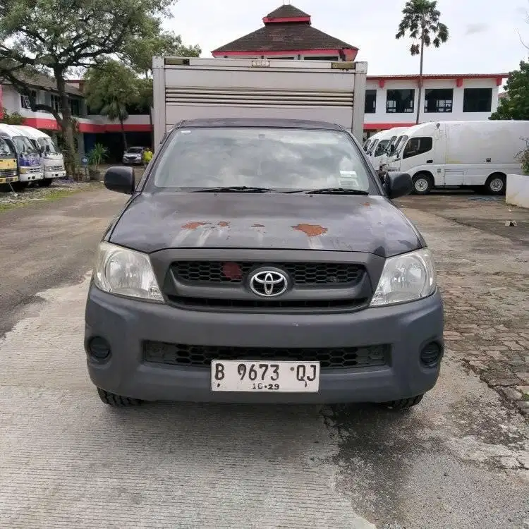 TOYOTA HILUX DELVAN BOX 2.0 MT 2009