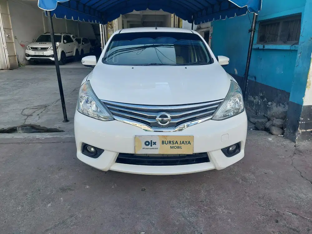 NISSAN GRAND LIVINA XV 1.5 A/T PUTIH 2017