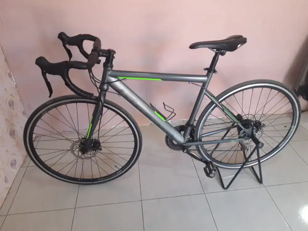 Sepeda roadbike police toronto st