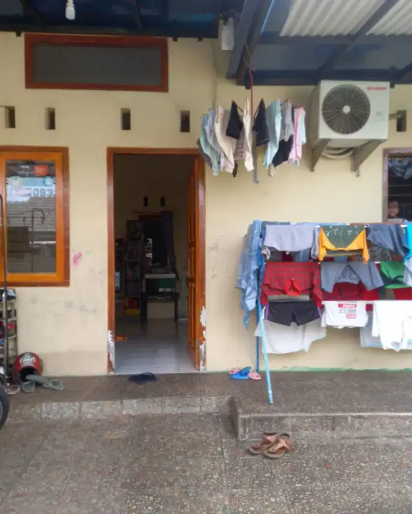 Jual rumah perum graha grande