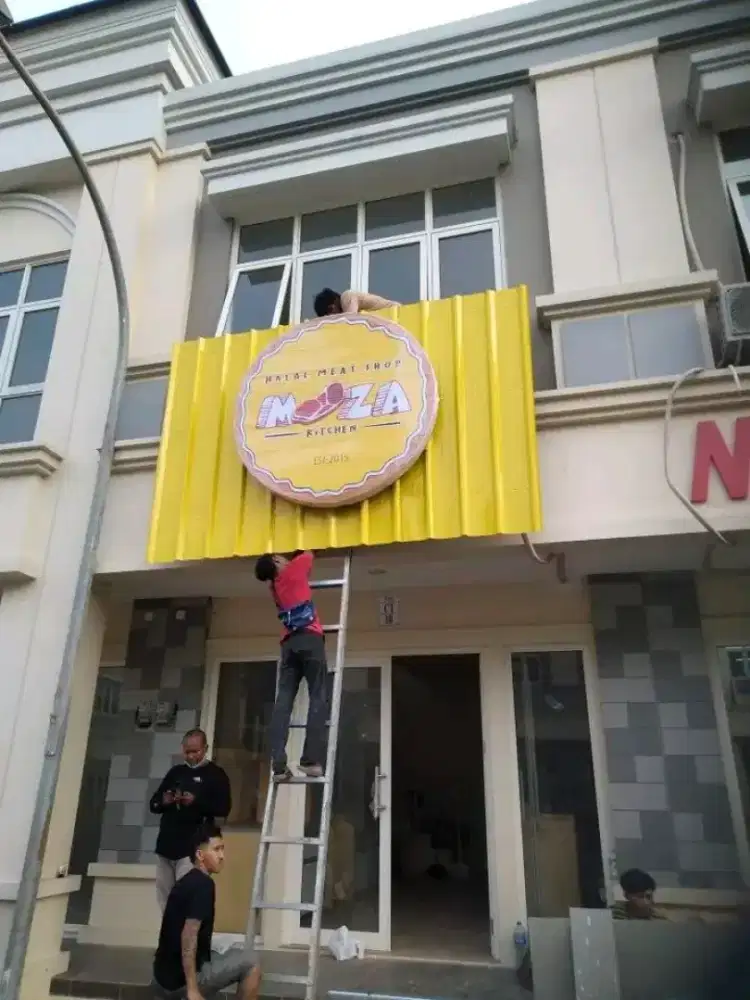 JASA PRODUSEN NEON BOX/NEONBOX HURUF TIMBUL TERMURAH AMANAH