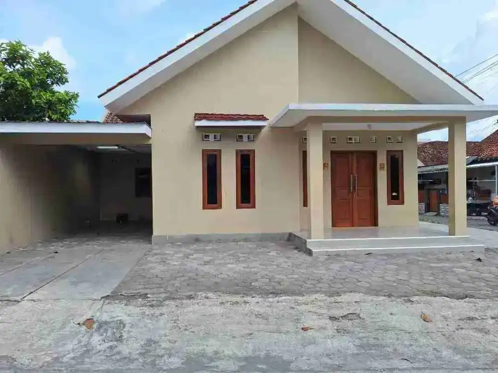 Rumah kontrakan di area stadion maguwoharjo dekat kampus isntiper amikom unriyo