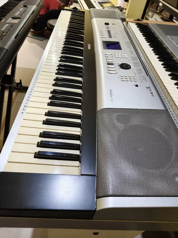 Portable Grand Piano YAMAHA DGX-520 Siap Pakai