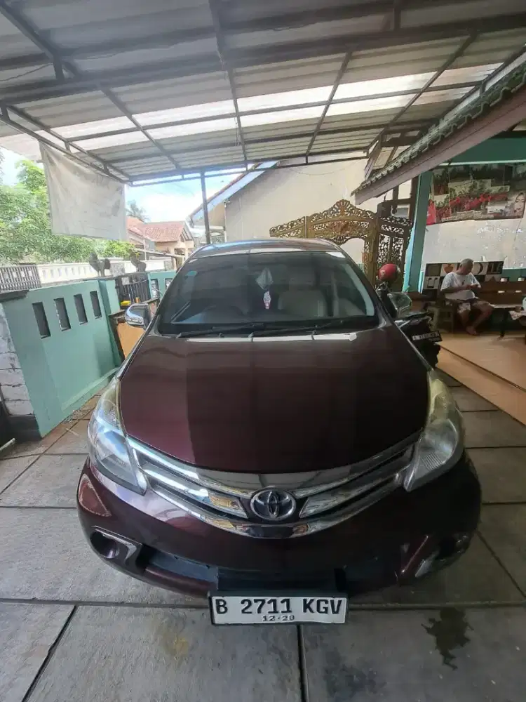 Dijual Toyota Avanza 2012
