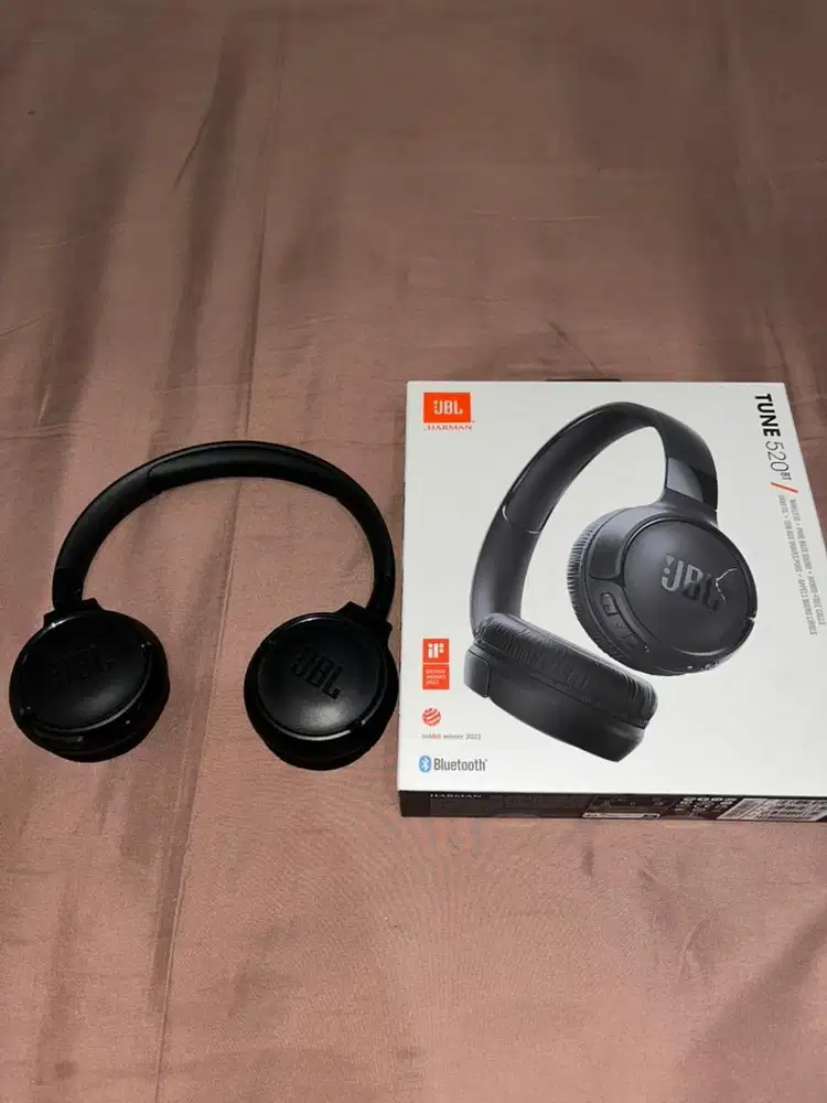 JBL TUNE 520BT BLACK