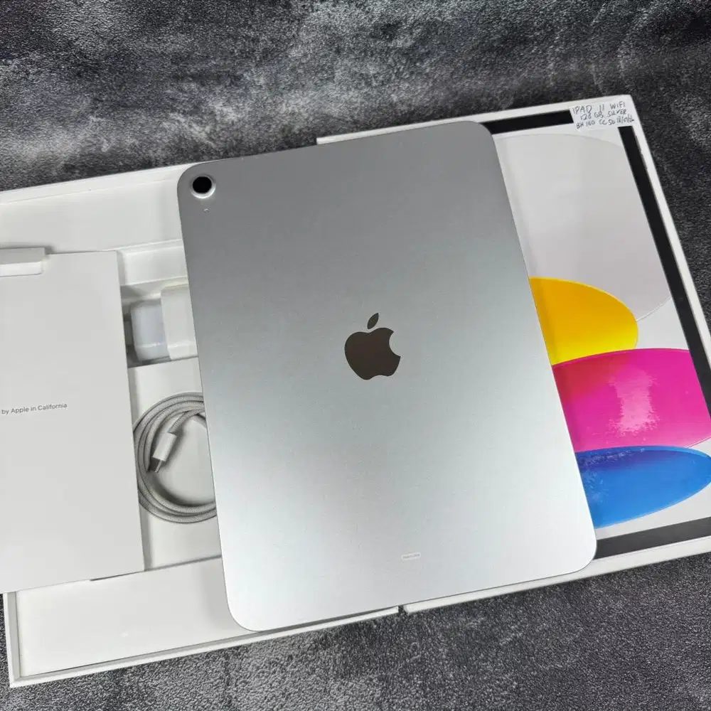 Ipad 11 128GB Silver Garansi 18/07/2026 BH 100 CC 50 Ibox Wifi