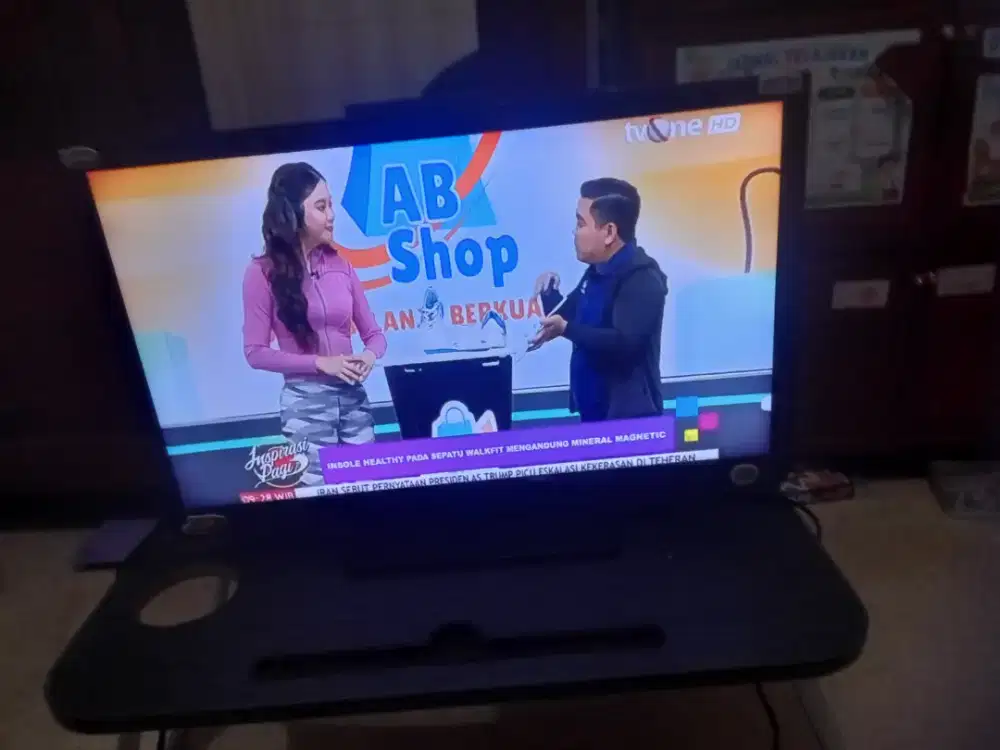 TV TOSHIBA LED 24 inc + STB