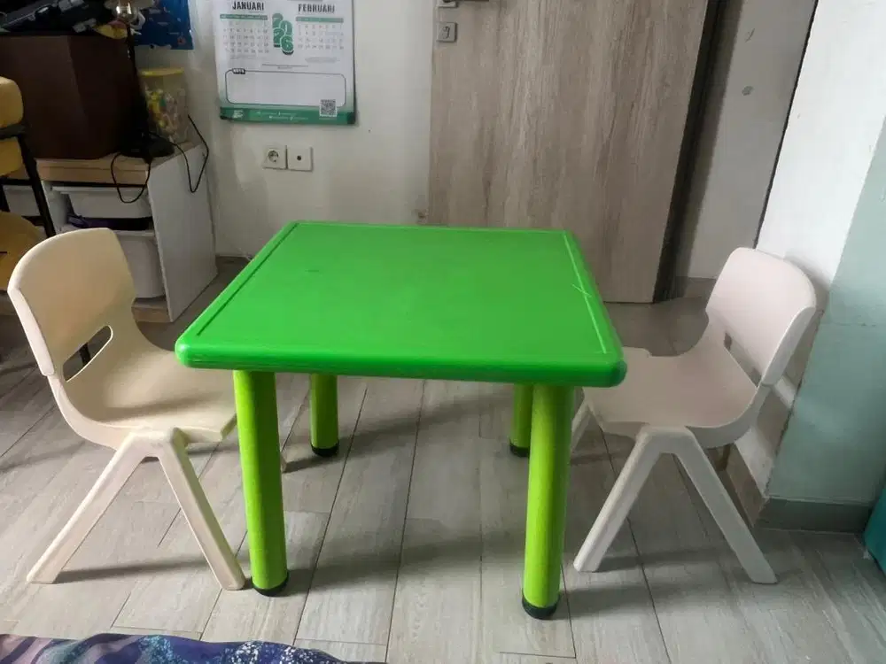 Dijual kursi dan meja anak