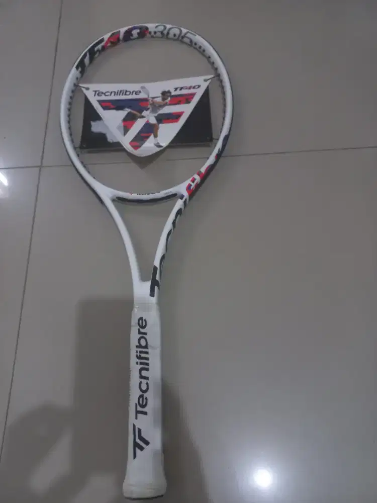 Raket tenis merk tecnifibre