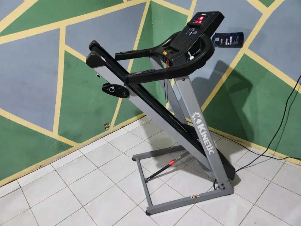 Treadmill kinetic