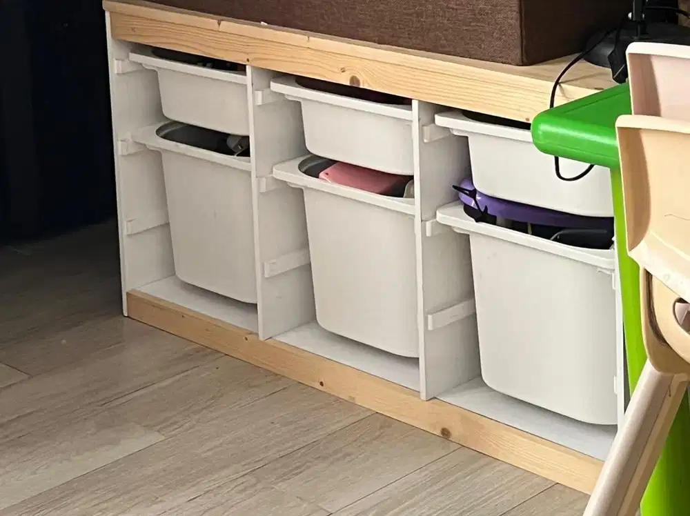 Jual lemari mainan anak