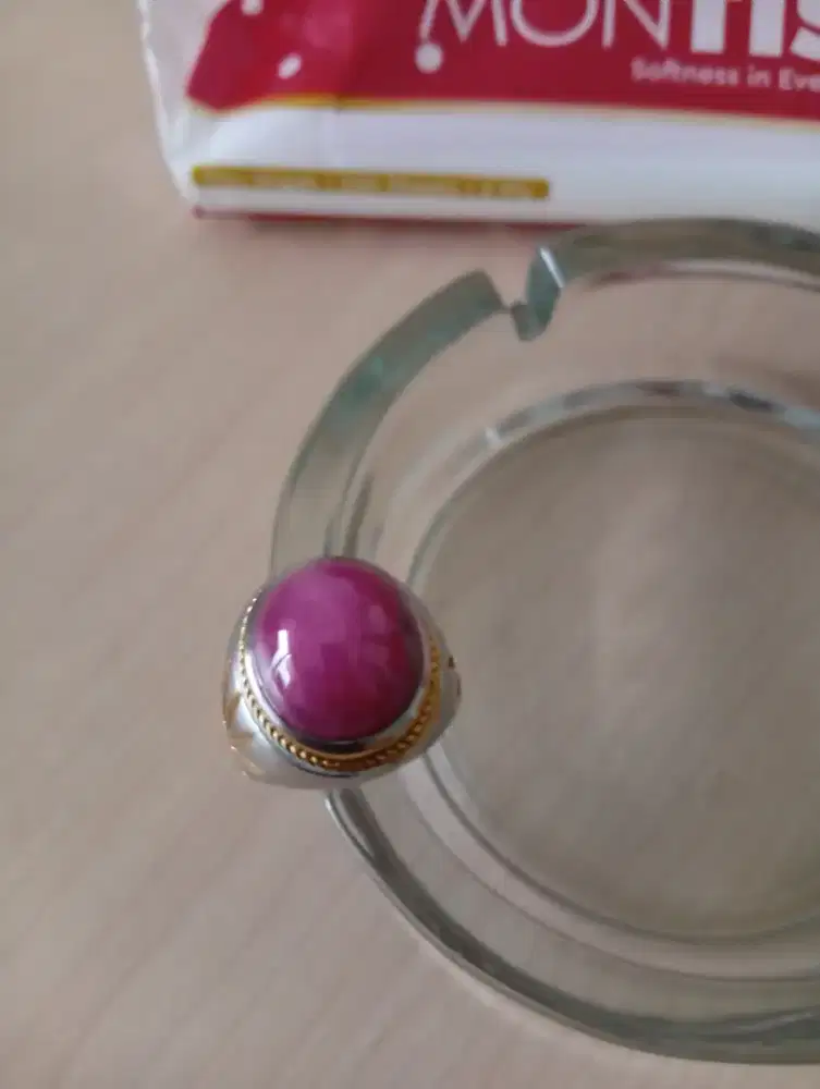 Ruby Madagaskar ring 9 , ster muncul kinclong
