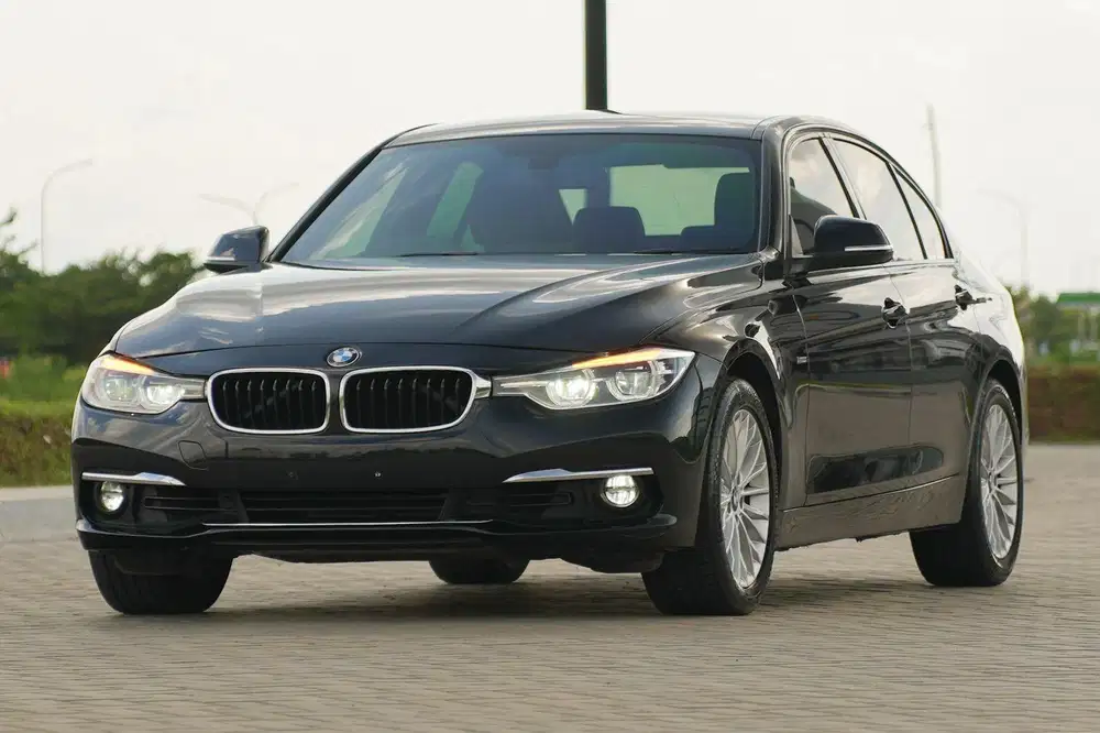 (DP 45jt) BMW 320i Luxury Facelift LCI 2018 (F30)