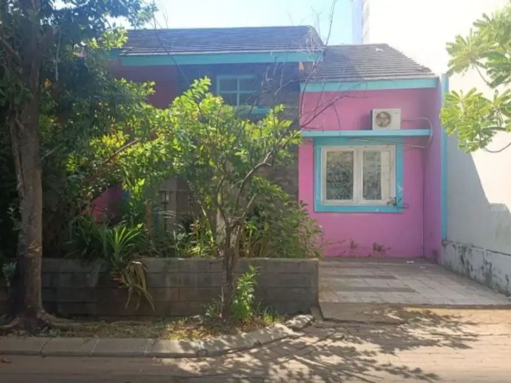 Dijual Rumah Makassar sekitar Jalan Metro Tanjung Bunga