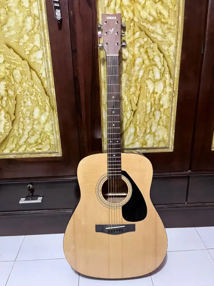 Gitar Akustik Yamaha F310 Original Kondisi Bagus