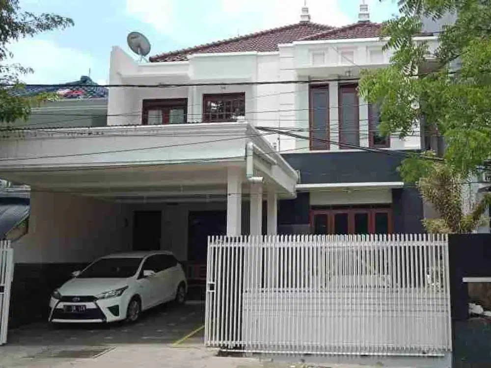 Di jual Rumah Lux lokasi terbaik di pusat tengah kota Turangga Bandung