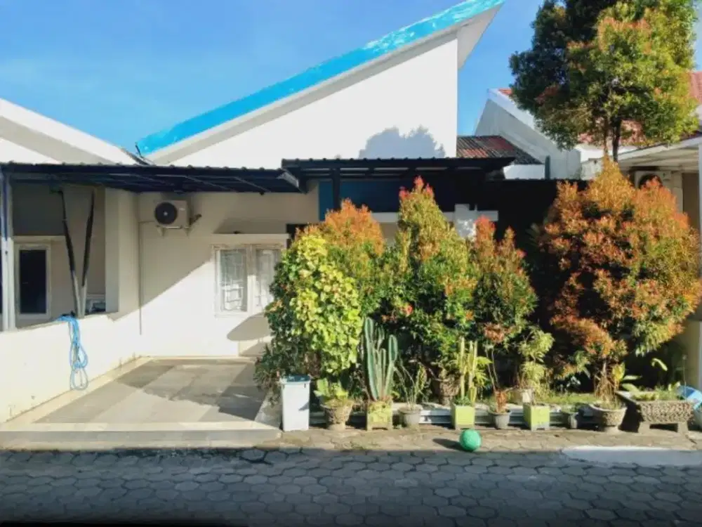 Dijual Rumah Makassar sekitar Jalan Barombong Tanjung Bunga