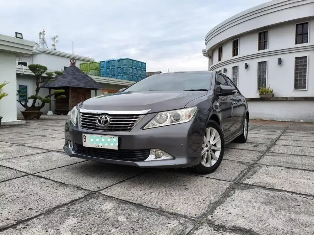 ISTIMEWA CAMRY V 2013