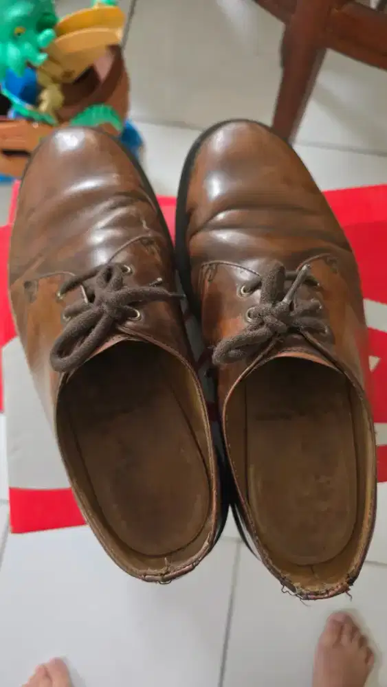 Sepatu dr Martens original made in england ukuran 40