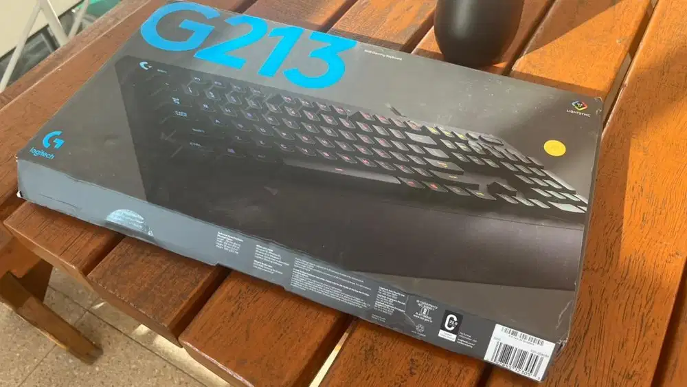 Keyboard Logitech G213