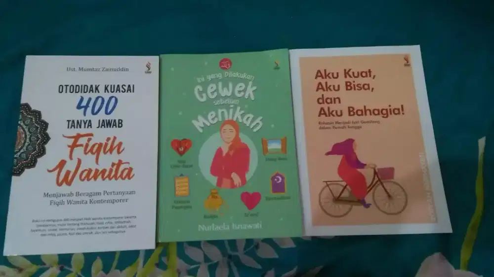 Buku Kehidupan Wanita - Fiqih & Panduan Rumah Tangga - Paket Hemat!