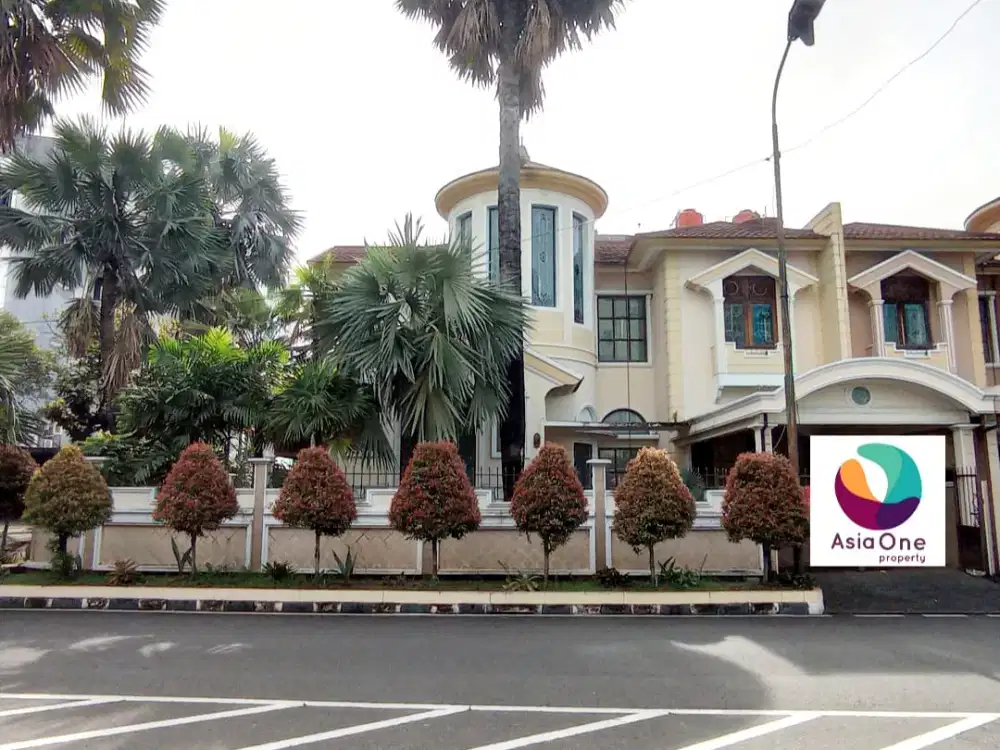 DISEWAKAN RUMAH HOOK DI RAWAMANGUN JAKARTA TIMUR