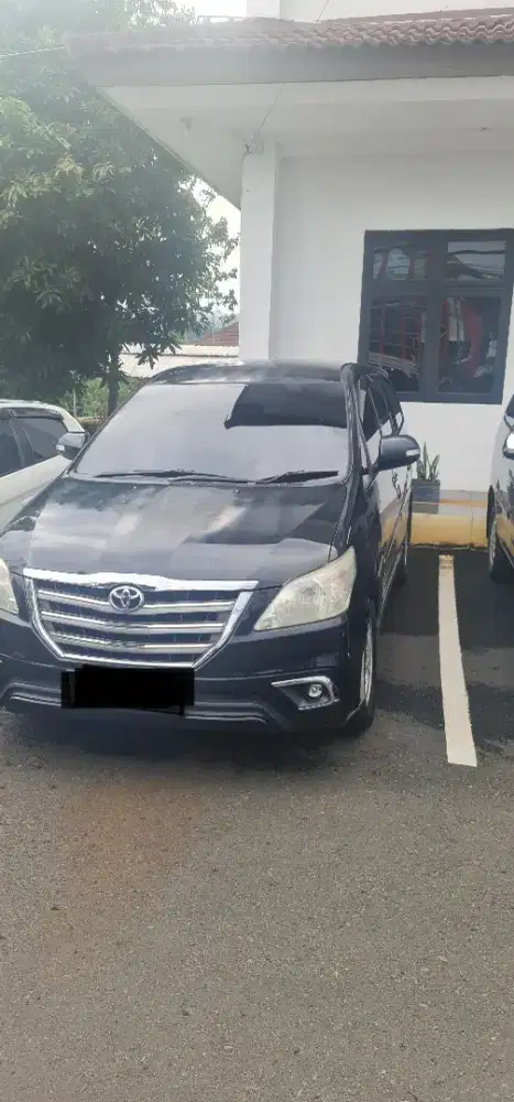 Kijang Innova 2.5 Tipe V diesel tahun 2014
