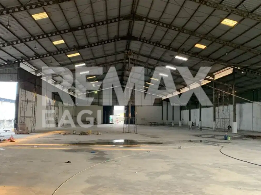 Dijual Gudang Jalan Kalianak Surabaya Utara