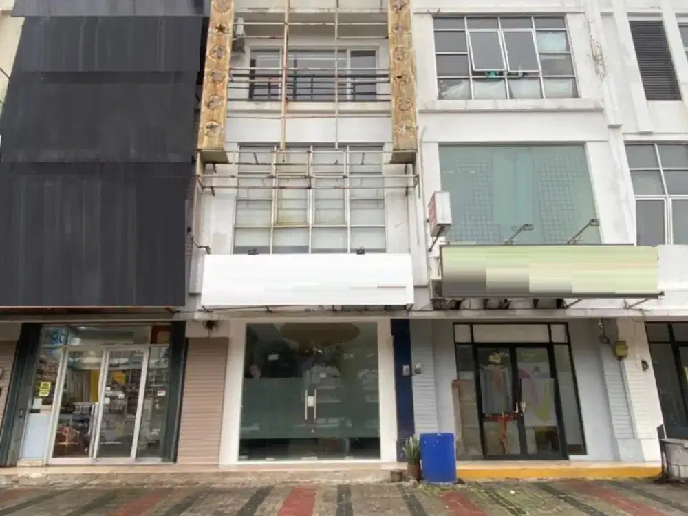 Disewa Ruko 3 Lt Sevenseas 7CS Gading Serpong. Lokasi Bagus Dekat Matana University