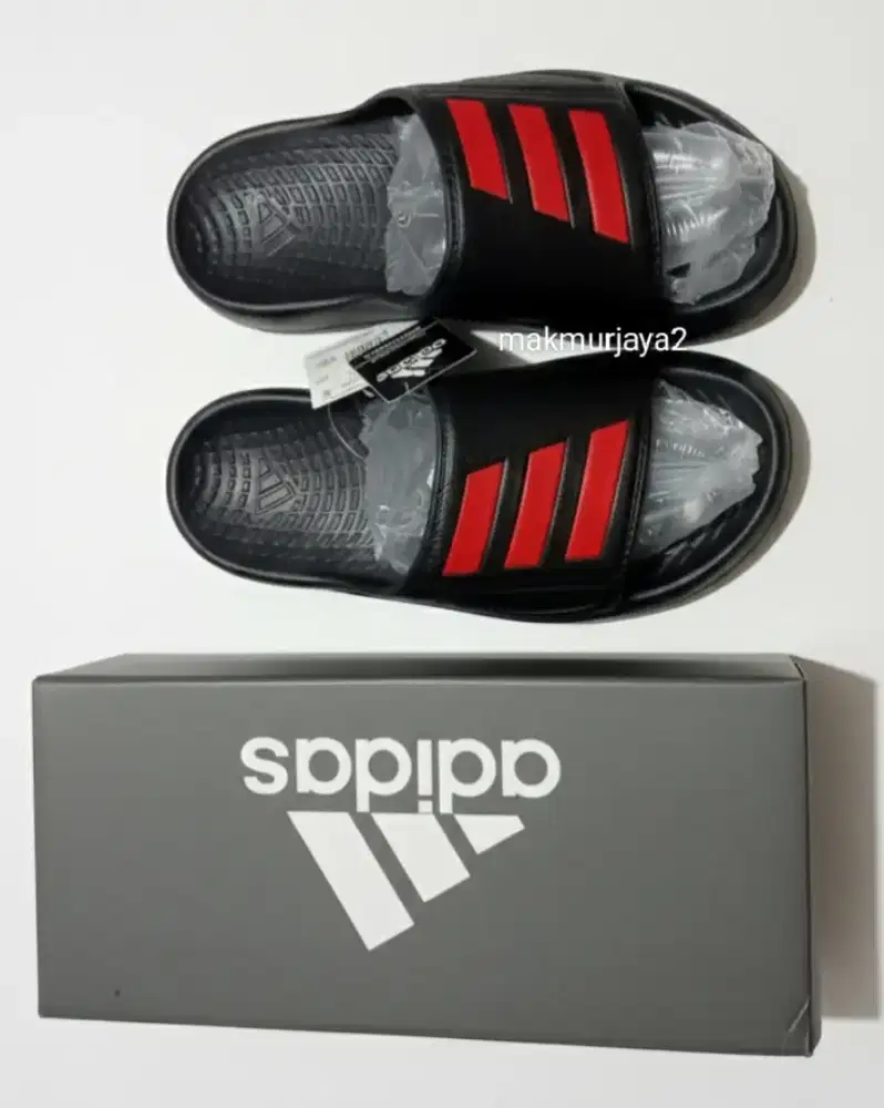 Sendal Adidas slide lightblaze