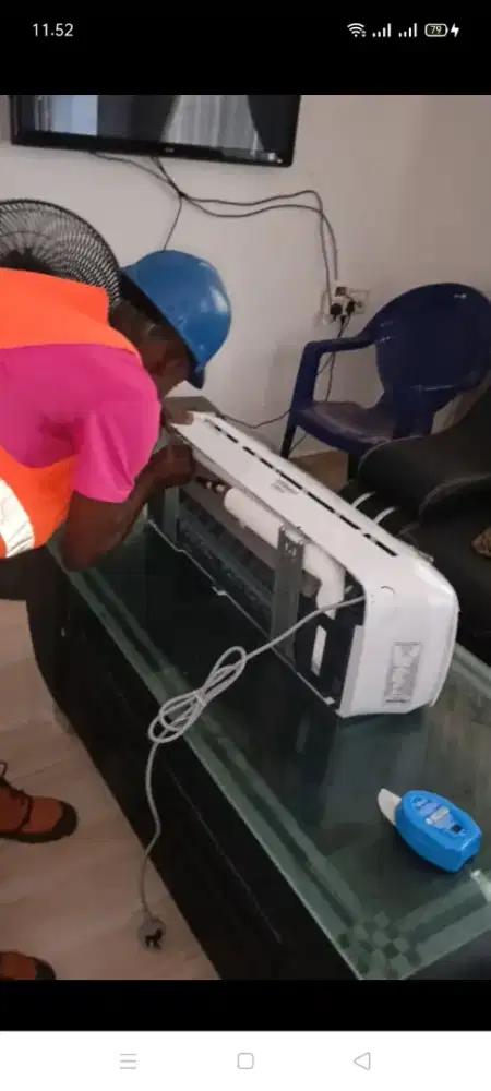 Jasa servis AC kulkas mesin cuci kompa air dll bergaransi