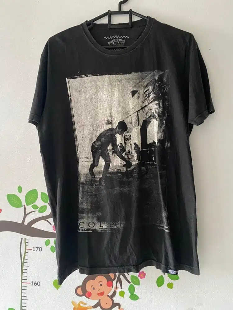 vans kaos graphic black white