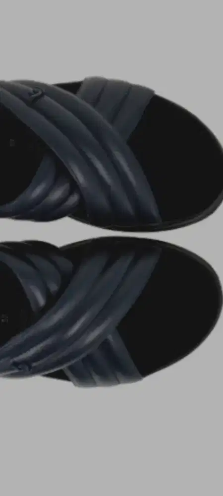 Sepatu / Sandal Wanita