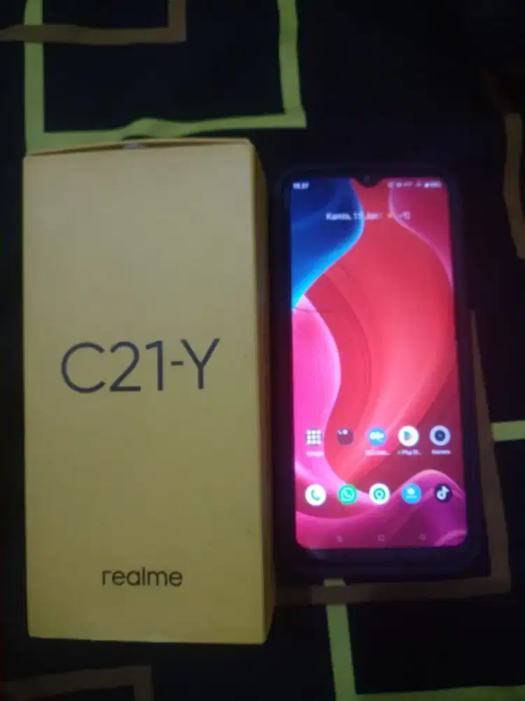 Di jual HP realme c21y rame/64 bekas pemakaian anak 6 tahun masih ori