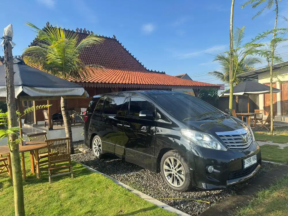Toyota Alphard 2010 Bensin