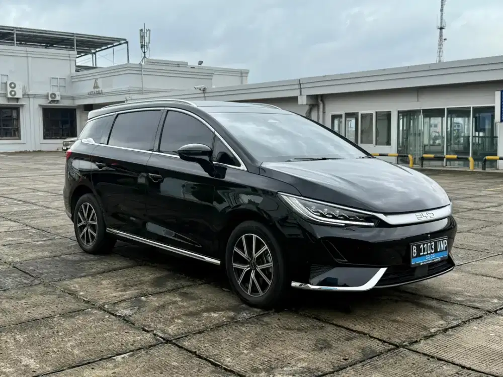 BYD M6 Superior. 7seat. Tahun 2024. Hitam. Low km. Perfect cond