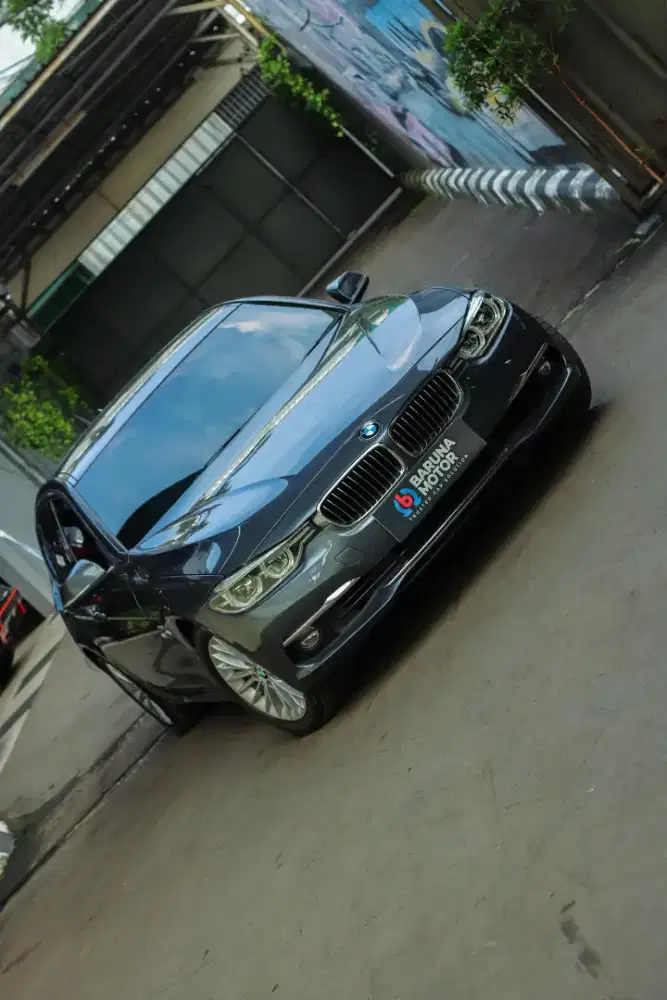 (Tdp 20jt) BMW 320i F30 Luxury Line 2018 Istimewa