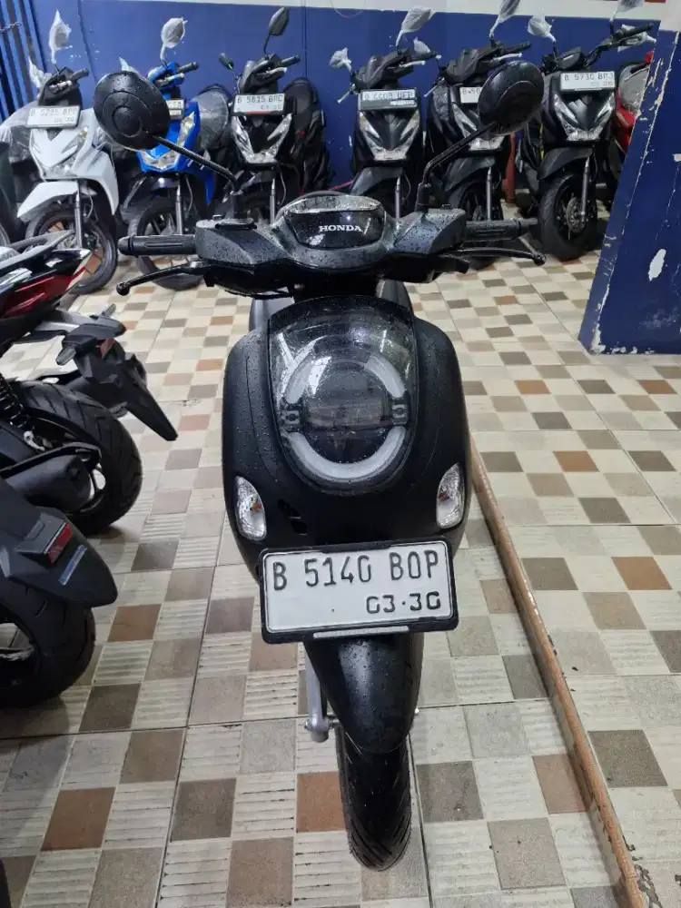 WOW LOW KM UNIT GRESS SCOOPY PRESTIGE TH 2025