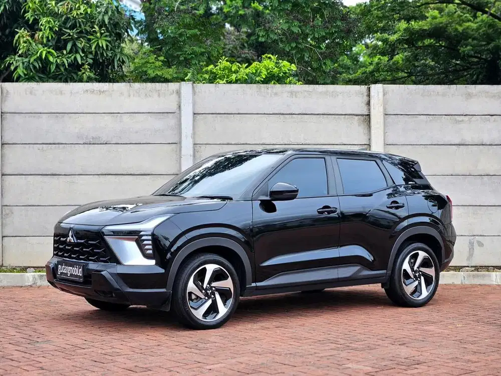 LOW KM LIKE NEW ! Mitsubishi X Force 1.5 ULTIMATE AT 2024 Hitam Black