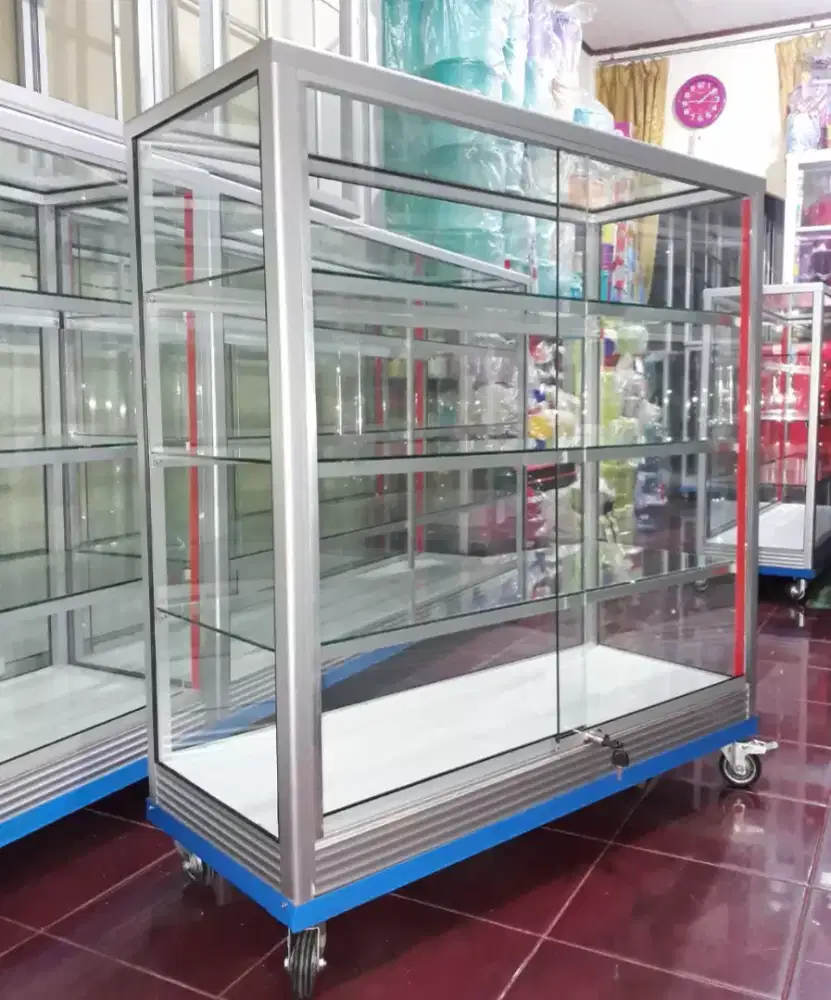 Etalase 1Mx1M Pake Roda & Kunci Buat Toko dll