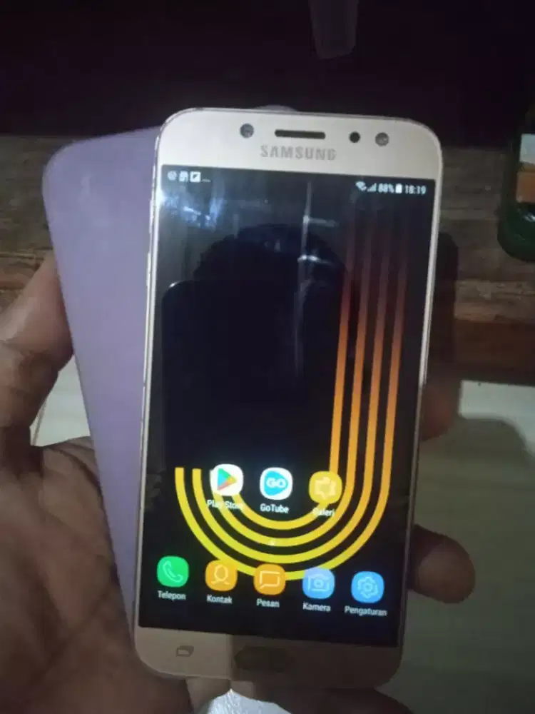 Samsung J7pro Ram 3 32gb minus pemakaian sendiri hp only
