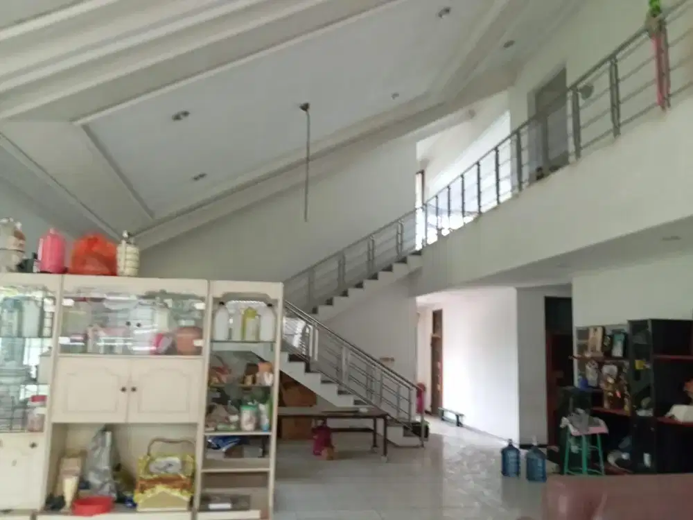 Rumah elite di jalan Bromo