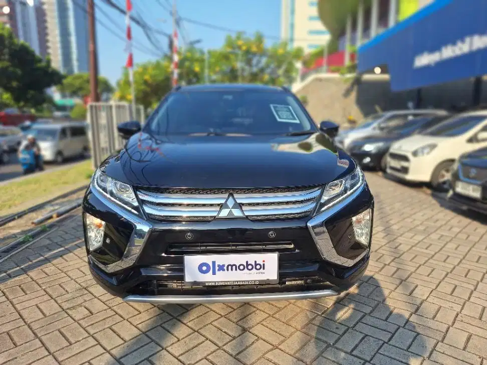 DP RINGAN Mitsubishi Eclipse Cross 1.5 Ultimate Bensin-AT 2020 Hitam C