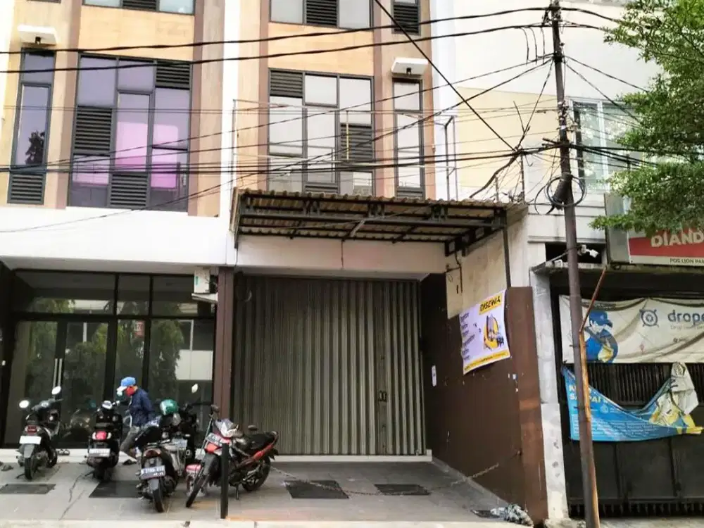 Termurah, Dijual Rukan Baru minimalis modern di Jalan Aries Utama, Jakarta Barat