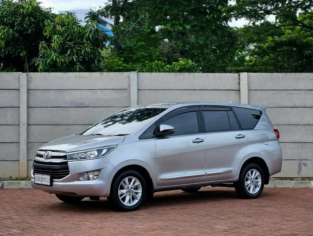LOW TDP MULUS LIKE NEW ! Toyota Innova 2.4 G AT DIESEL 2018 Silver