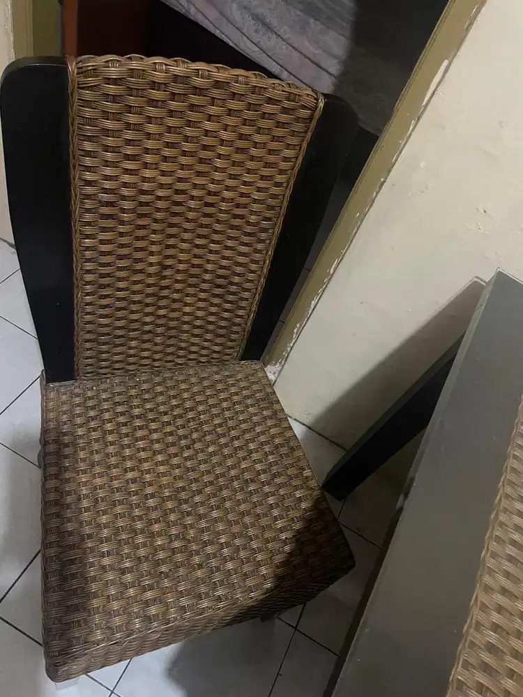 Dijual meja makan dan kursi kayu jati clasic