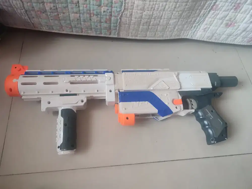 NERF ORI 2  minus pemakaian dan tidak ada peluru