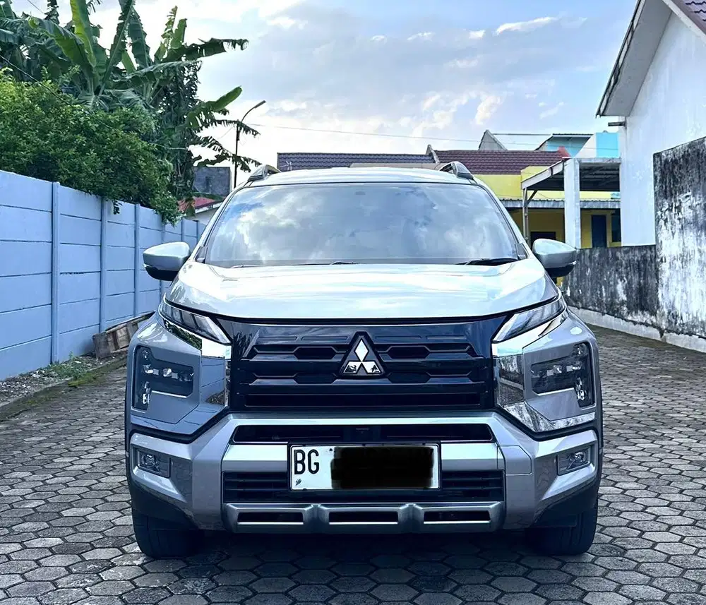 Mitsubishi Xpander Cross Matic 2023 km 18rb mulus terawat sekali