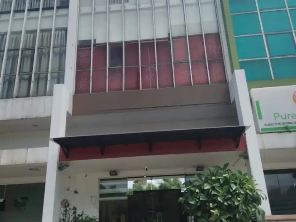 DIJUAL RUKO RAPI 3 LANTAI POSISI HADAP JALAN DI THE SPRING GADING SERPONG, TANGERANG